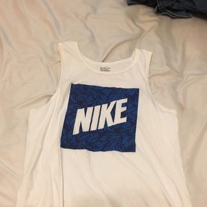 Men’s Nike sleeveless white tank top